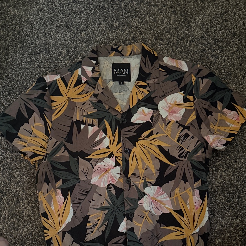 MAN Tropical Leaf Print Casual Shirt